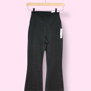 Hollister Black High Waisted Flare Leggings Women’s Small NWT Yoga Pants
